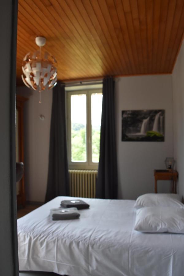 Hotel Restaurant Des Lacs Chaux-des-Crotenay Екстер'єр фото